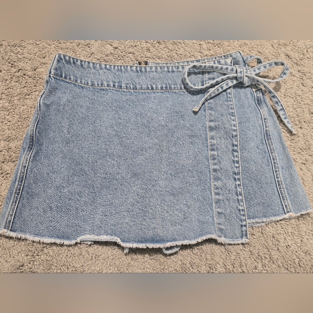 NWOT - Altar'd State Dylan Side Tie Skort